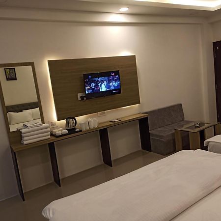 טארפית Gods County Hotels & Resorts מראה חיצוני תמונה
