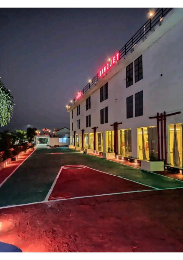 טארפית Gods County Hotels & Resorts מראה חיצוני תמונה