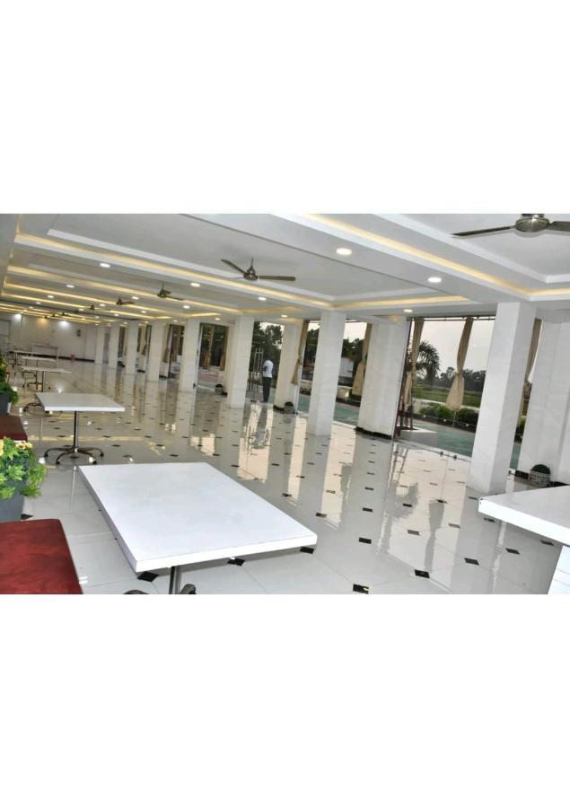 טארפית Gods County Hotels & Resorts מראה חיצוני תמונה