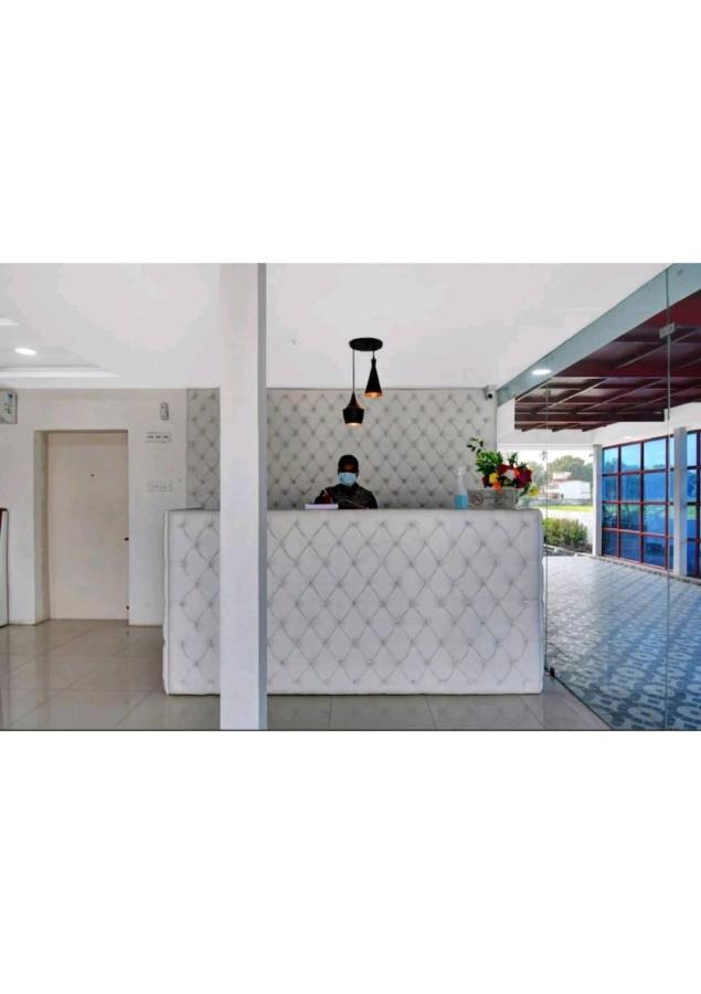 טארפית Gods County Hotels & Resorts מראה חיצוני תמונה