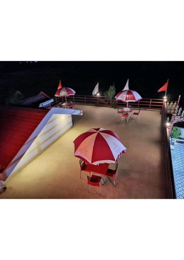 טארפית Gods County Hotels & Resorts מראה חיצוני תמונה