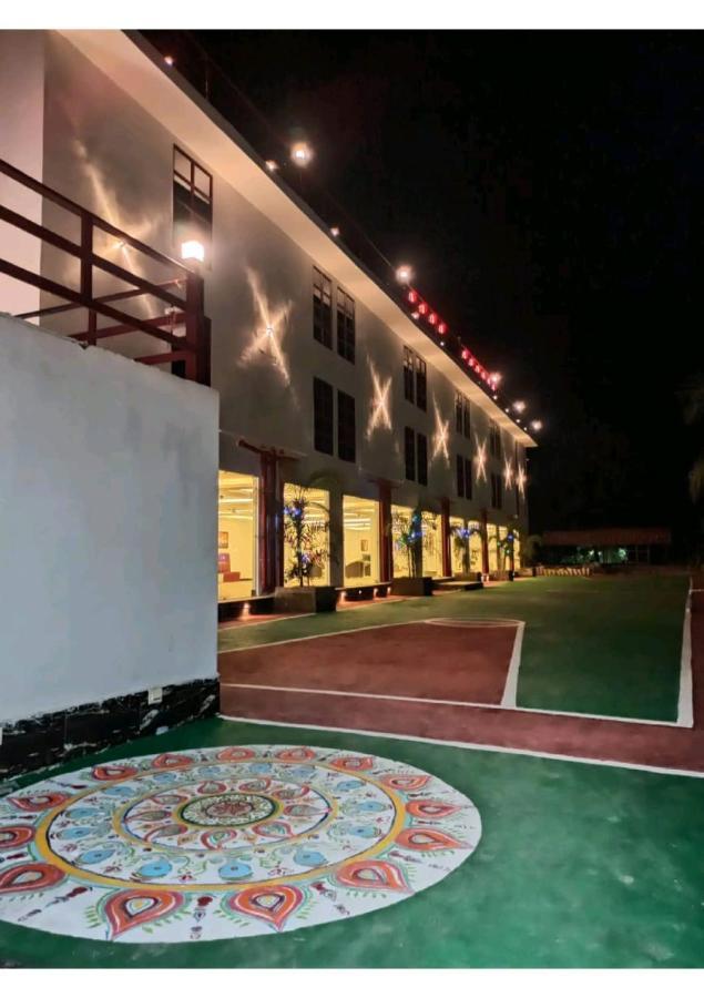טארפית Gods County Hotels & Resorts מראה חיצוני תמונה